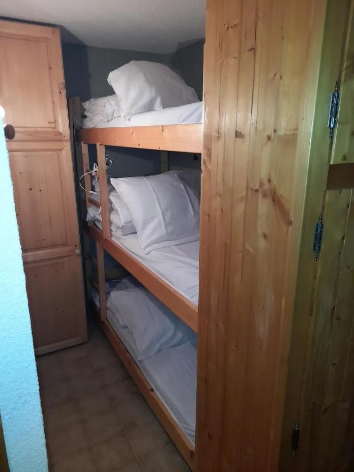 Le Chalet Des Neiges 2 Les Carroz d'Araches 0*,  Frankrijk